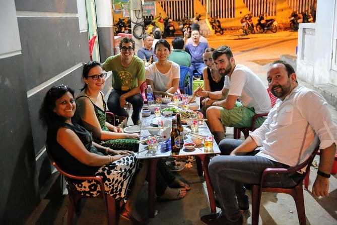 Danang Food Tour With Local Students - Dragon Bridge Lights and Kem Bơ: The Dessert Stop With a Photo Payoff