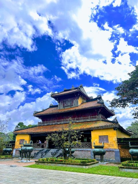 DaNang/Hoi An: Hue Citadel via Hai Van Pass Small Group Tour - Price and value: why $50 can work well for this route