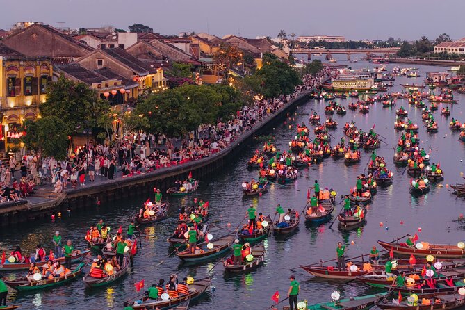 Discover Hoi An by Bamboo Basket and Lantern Boat - The role of guides like Nhan, Thuan, and Anh
