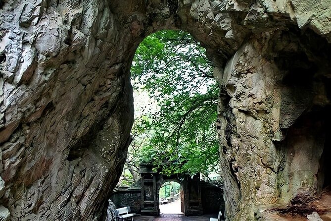 Discover Marble Mountains - Monkey Mountains in Da Nang City - Huyen Khong Cave and the open-air arches, short but memorable