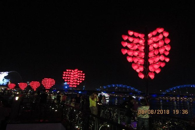 Dragon Cruise by Romantic Yatch: Tasty Beer/Flower/Cake & Dance - Who should book this cruise, and who should skip it