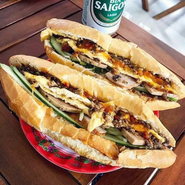 Eat Like a Local – Hoi An Evening Food Tour - What you actually eat: 5 to 6 dishes, plus dessert and an herbal drink