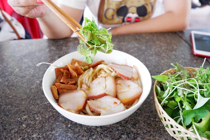 Evening Walking Food Tour, folk game and lantern boat - Hoi An through food and small cultural connections