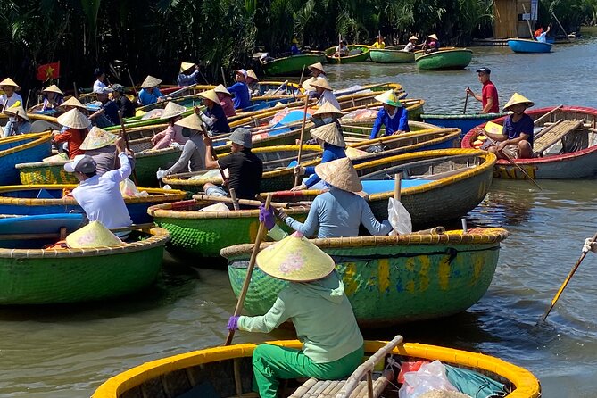 Experience Hoi An Vegetarian Cooking Class with Basket Boat Ride - Enjoying Your Meal in a Serene Setting