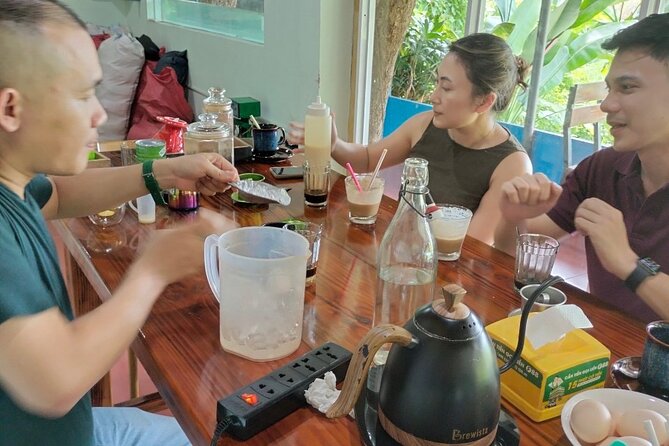 Experience Making Coffee with Tri Long in Hoi An old Town - Choosing Your Course: Egg, Coconut, or Salt Coffee
