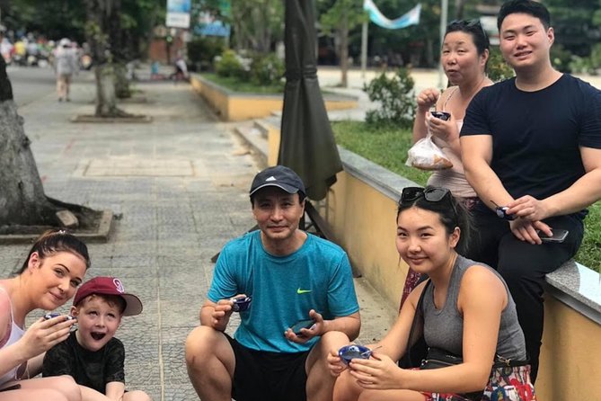 Experience Street Local Food Tour Hoi An - Comfort and practical tips for a smooth walking food evening