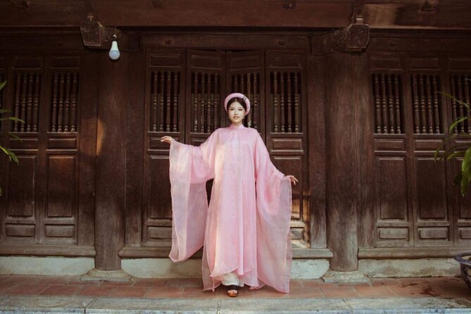 Experience Traditional Vietnamese Costumes at Dong Dinh Museum - Costume fitting in about 20 minutes: how you learn to wear it well