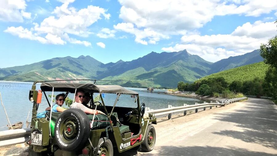 EXPERIENCED JEEP TOUR IN SON TRA PENINSULA - From 4 Lê Đức Thọ to the peninsula: your morning starts right
