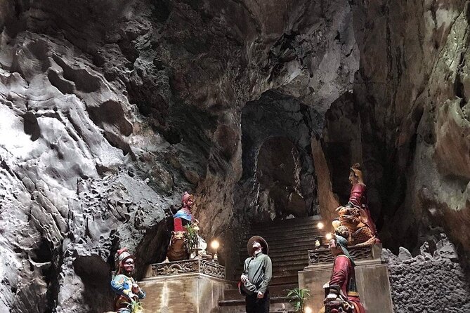 Explore Da Nang's Highlights with a Local Guide - Linh Ung Pagoda and the Lady Buddha over the peninsula