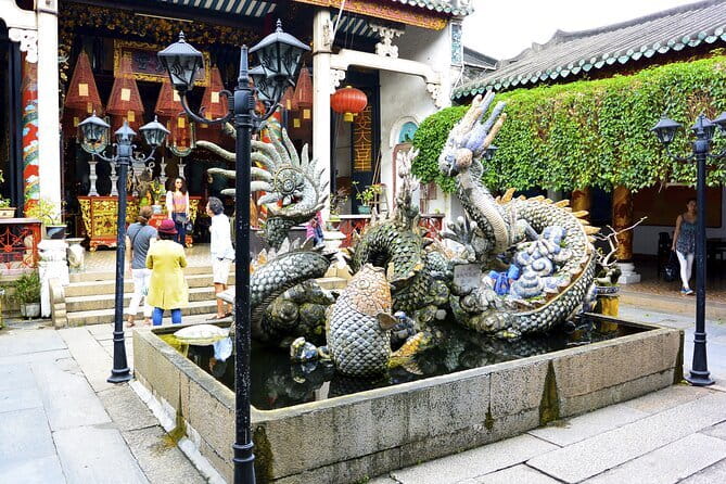 Explore Hoi An Ancient Town and Coconut Village with Dinner - Coconut-leaf ornaments and the fishermen story that makes it click