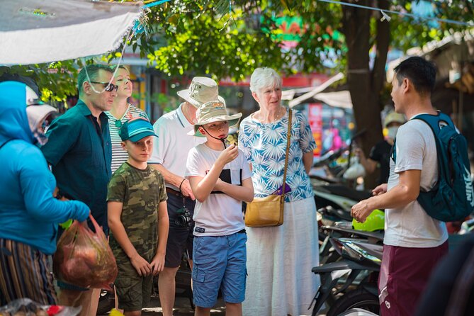 Farming & Cooking Class in Hoi An - Small Group Tour - Tra Que Vegetable Village: Garden Walk, Farming Tasks, and Herbal Scents