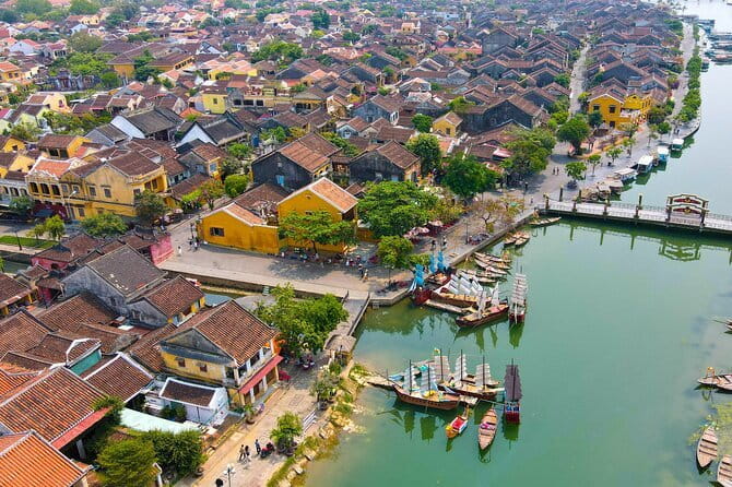 [Free E-sim] Old School Vietnam Cafe Trip in Da Nang - Your guide matters: Kong, Duc, Luna, and why this feels friendly
