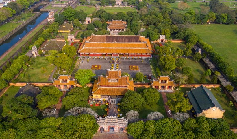 From Da Nang/Hoian/Hue: Hue Imperial City Full-Day Tour - Lap An Lagoon stop, a photo break with local context