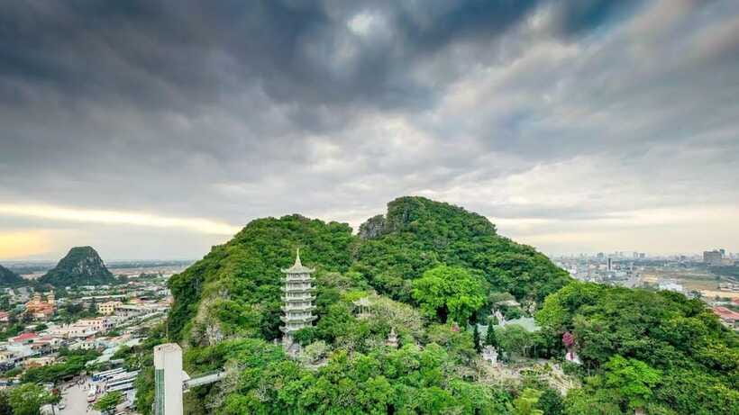 From Da Nang: Marble Mountains - Hoi An afternoon tour - Getting around Hoi An: what’s included and what costs extra