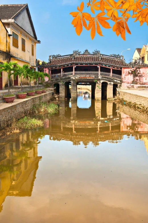 From Hoi An/ Da Nang: Hoi An City Tour & Release Lanterns - Hoi An Market first, and why it helps the whole evening