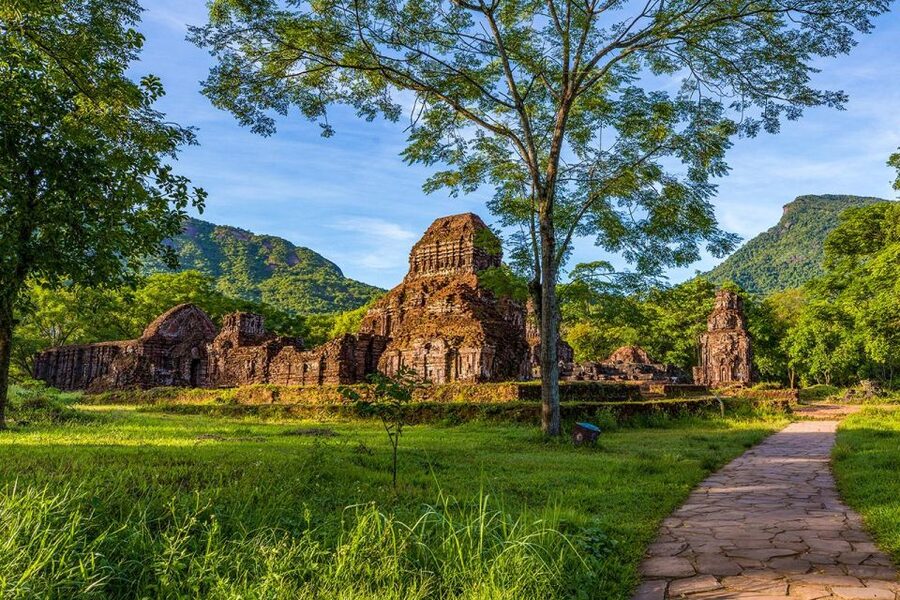 From Hoi An: Day Tour of My Son Temples and Marble Mountain - The included lunch break and how to make it work