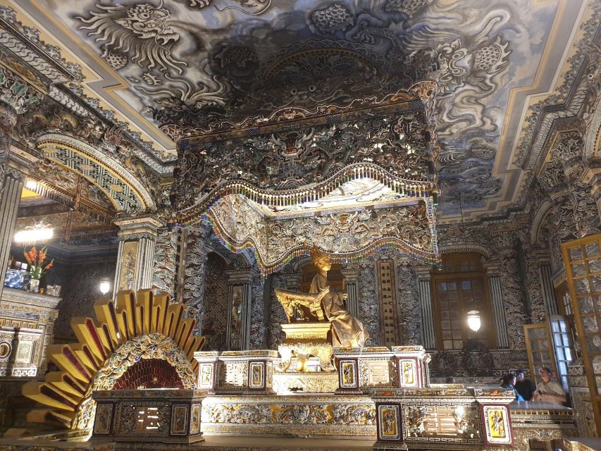 From Hoi An: Hue City Private Tour with Guide - Perfume River dragon boat: a short scenic reset