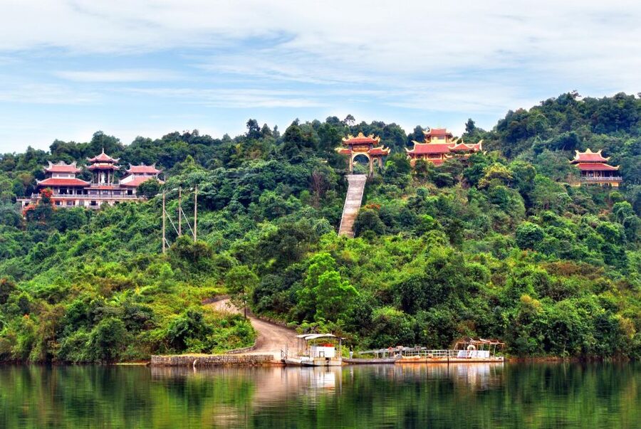 From Hue/Da Nang/Hoi An: Bach Ma National Park Trekking Tour - What to bring, so the day feels easy instead of annoying