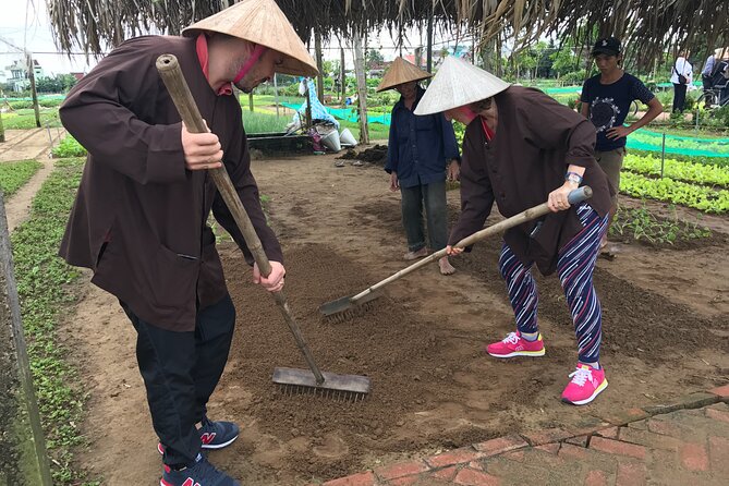 Gardening at Tra Que Vegetable Village and cooking class - Cooking Village Specialties: Tam Huu Rolls and Banh Xeo