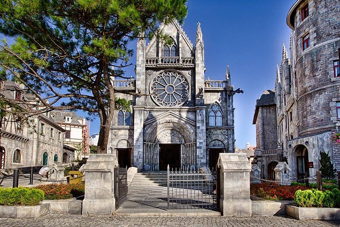 Golden Bridge & Ba Na Hills 1 Day including buffets lunch & 2 ways Cable Car - Lunch on the hill: included, useful, and sometimes optional
