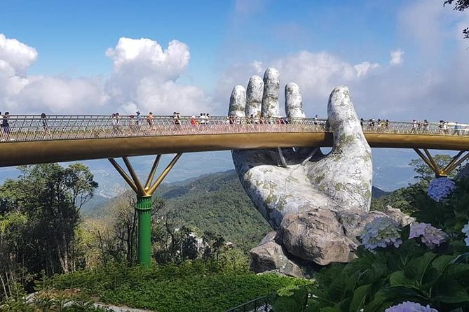 GOLDEN BRIDGE - Guided Tour in the Early Morning to Avoid Crowds - Golden Bridge with Giant Hands: what to expect on arrival