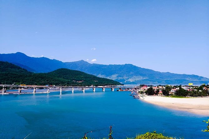 HAI VAN PASS( Sea &Cloud Mountain),MONKEY MOUNTAIN &MARBLE MOUNTAIN Private Tour - Hai Van Pass: scenic uphill views without the motorbike stress