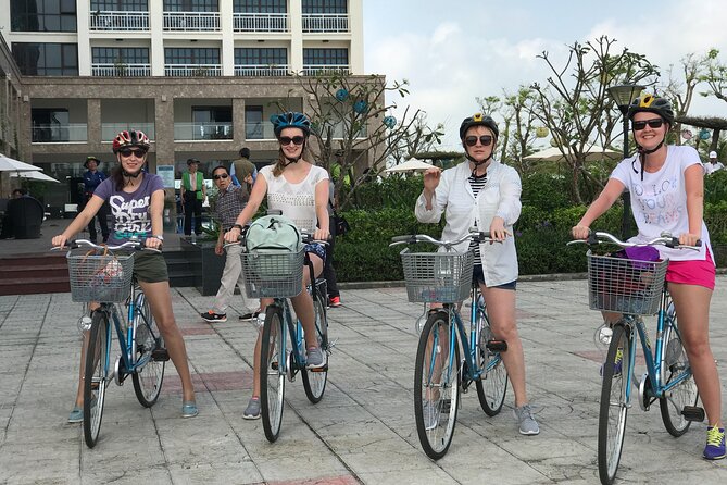 Half-Day Hoi An Countryside and Villages Tour by Bike - Tra Que Vegetable Village and an Included Lunch in the Village