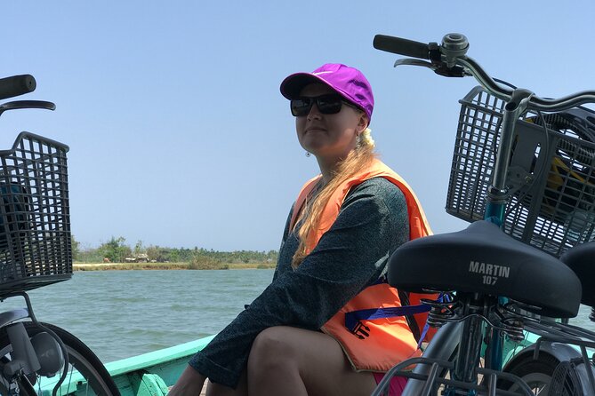 Half-Day Hoi An Countryside and Villages Tour by Bike - Stop 1: Thang Loi Silk and Learning to Recognize Real Silk