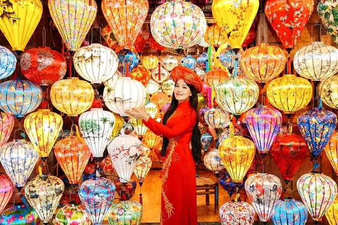 Half-day Hoi An Photo Tour with Lantern Release at Hoai River - The guide talk that makes your photos look smarter