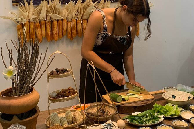 Happy Cooking Class in Danang - Spring rolls you actually make, not just admire