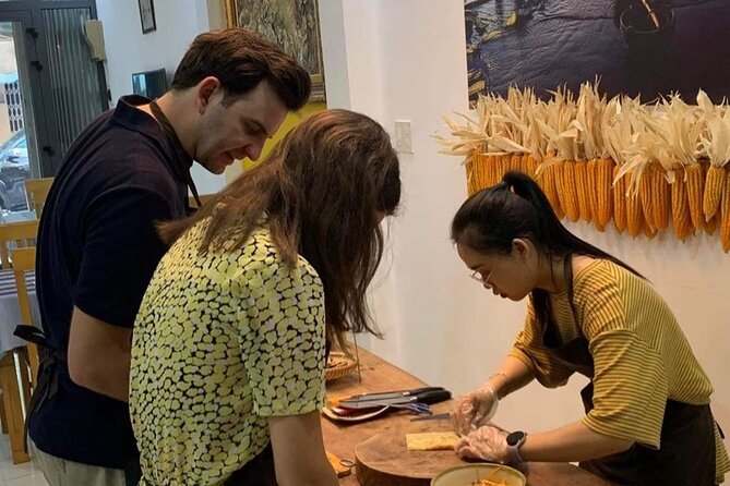 Happy Cooking Class in Danang - Mango or papaya salad with beef, plus learning fish sauce