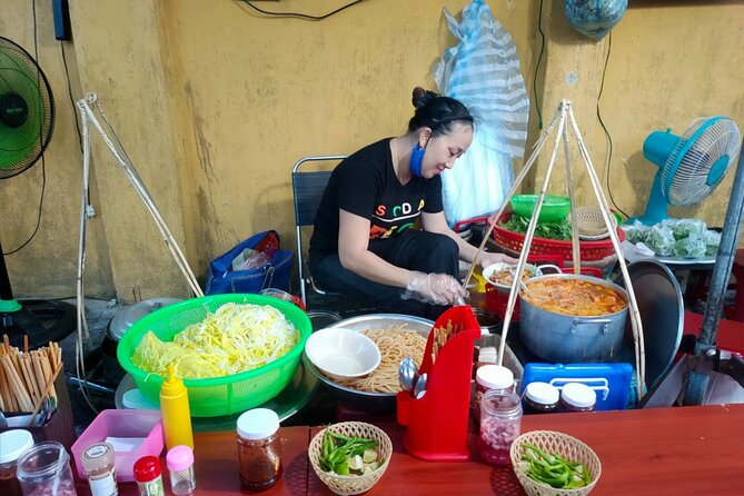 Hidden Gem of Hoi An Old Town-Local Food-Lantern Making-Tailoring - Lantern making in Hoi An: a 30-minute bamboo-frame craft session