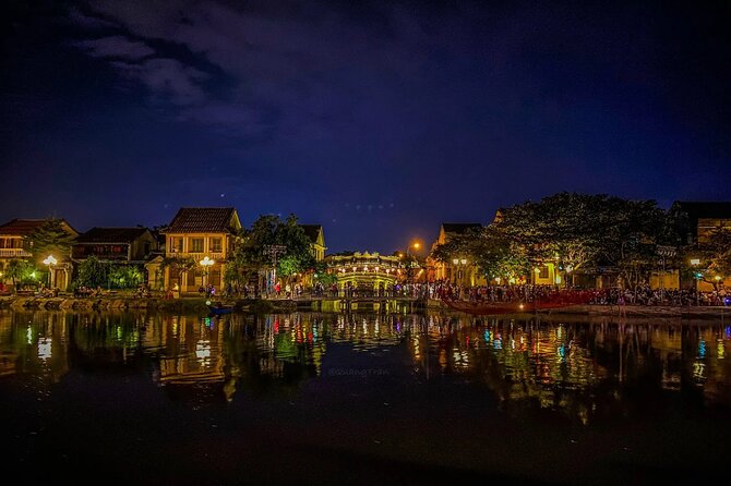 Hoai River Boat Trip by Night with Release Lantern - Releasing a Lantern Into the Night: The Meaning and the Feel
