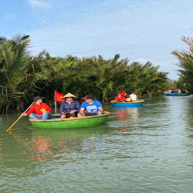 Hoi An Bamboo Basket Boat Ride in Water Coconut Forest - Nature spotting tips: birds in shrubs and crabs on sandy banks