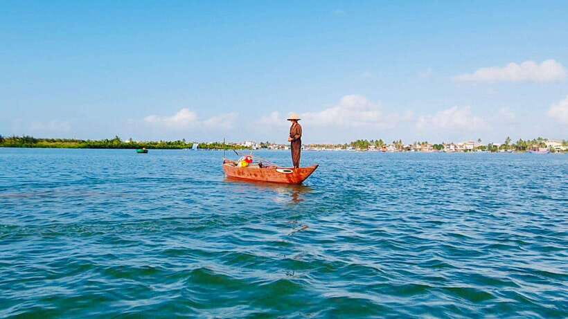 Hoi An : Bamboo Basket Boat Tour and Transfer - Cam Thanh Eco-Coconut Village and Bay Mau coconut waterways