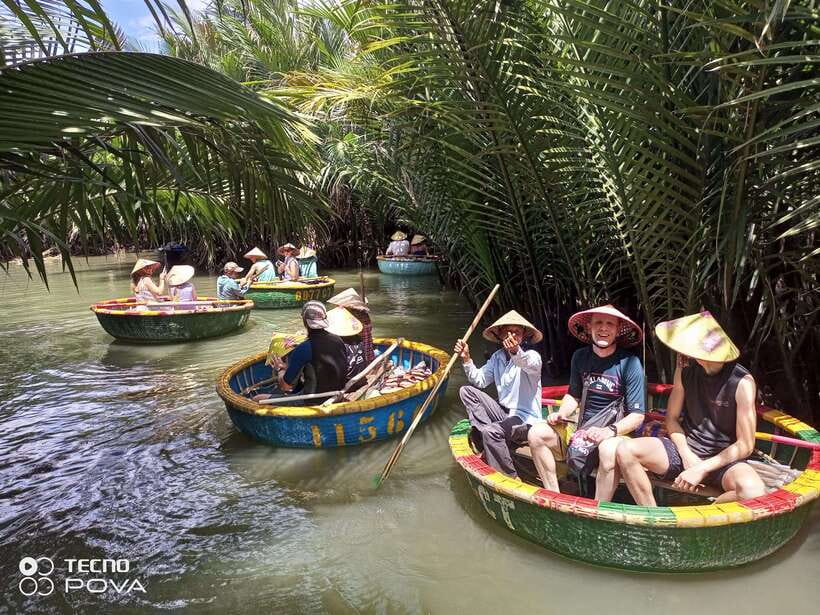 Hoi An: Basket Boat Ride by The Basket Boat Café - Getting to the right lane at Basket Boat Cafe in Hoi An