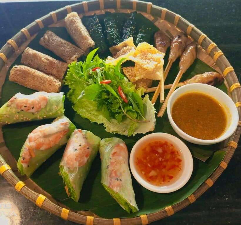 Hoi An: Basket Boat Ride by The Basket Boat Café - Guide support, language, and the private group feel