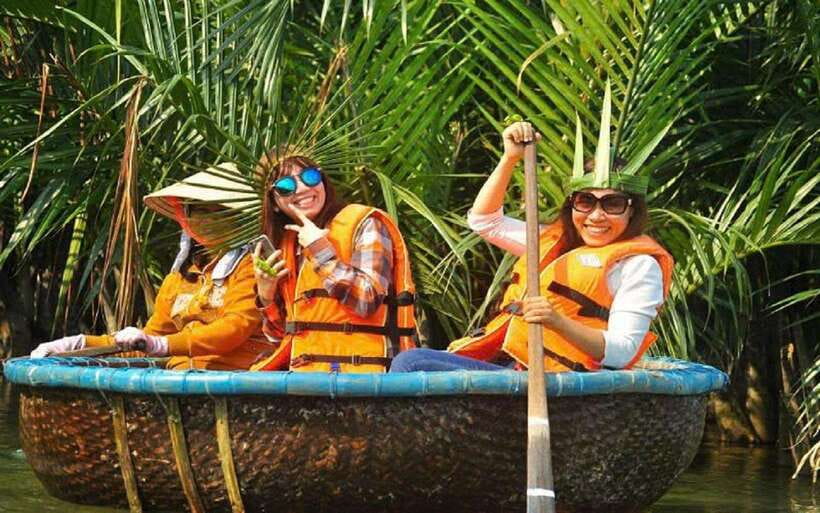 Hoi An: Basket Boat Ride in the BẢY MẪU Coconut Forest - The First 20 Minutes Matter: Welcome Drink and Safety Gear