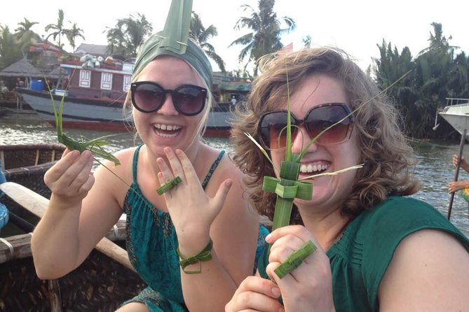 Hoi An Bicycle And Cooking Class Tour - Cycling out of town to Tra Que Vegetable Village