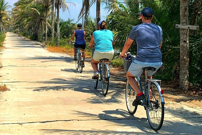 Hoi An bicycle tour to beautiful countryside - Guide matters: Tham and Quin set the tone