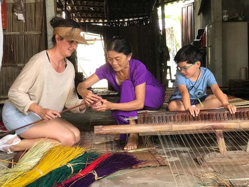 HOI AN Biking River Islands, Village Crafts PRIVATE TOUR - The Boat Ride Back and the River Meal Finish