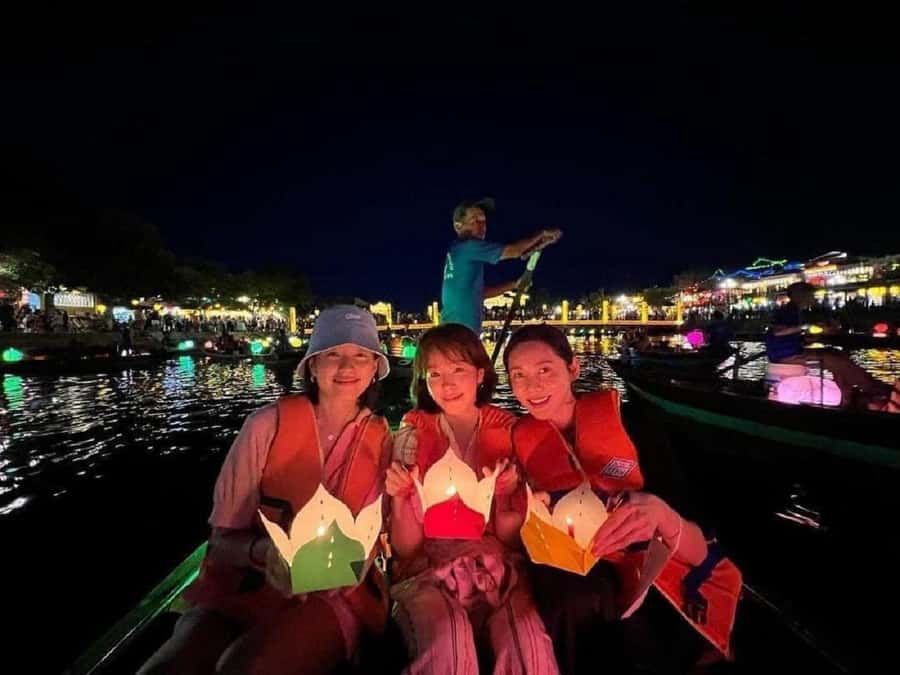 Hoi An: Boat Ride on Hoai River & Release the Flower Lantern - Price and value, what $8 actually buys