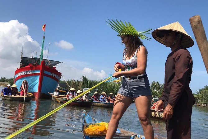Hoi An City and Basket Boat Tour from Da Nang City - The lunch included in the tour, and why banana flower salad matters