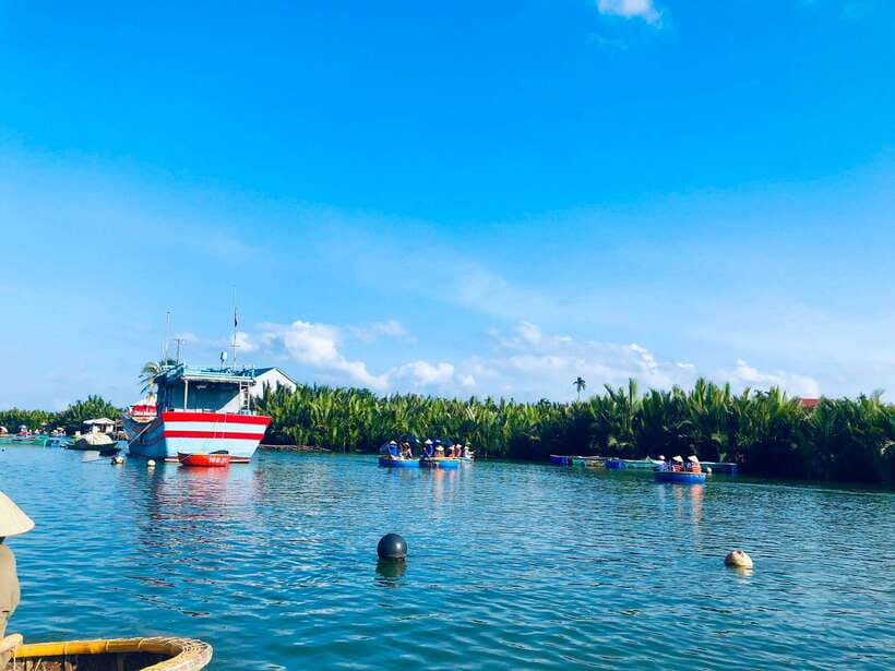 Hoi An: Coconut Basket Boat Rides with Two-way Transfers - The bamboo basket boat basics, life-jacket safety, and how the paddling works
