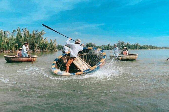 Hoi an Coconut Boat & Hoi an Ancient Town(Option Marble Mountain) - Hoi An Ancient Town After Dark: Japanese Bridge and Hoai River Lights