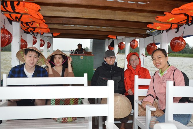 Hoi An Cooking Class and Basket boat tour - Getting Picked Up and Hitting the Central Market