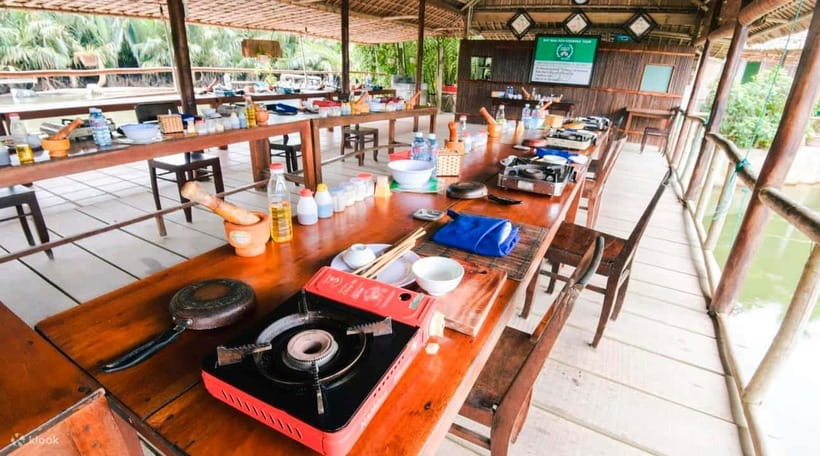 Hoi An: Cooking Class + basket boat (free transfer in Hoian) - Market Time That Actually Changes the Cooking