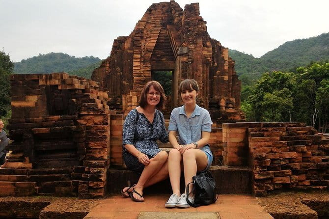 Hoi An Cooking Class & Vespa Cooking Adventure Tour - The cooking venue and chef guidance, what the class actually feels like