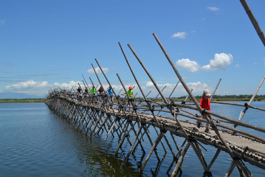 Hoi An Countryside Bicycle Tour : 25 Km Real Vietnam - 7:45 AM Start at 61 Ngo Quyen, and Why the Small Group Matters