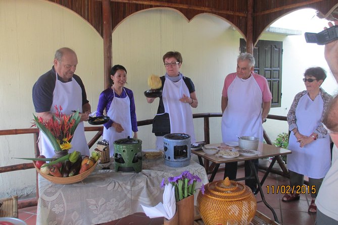 Hoi An countryside biking - Basket Boat - Vegetable village - Local home Cooking - Cam Thanh Village start: meeting the rural family behind the tour